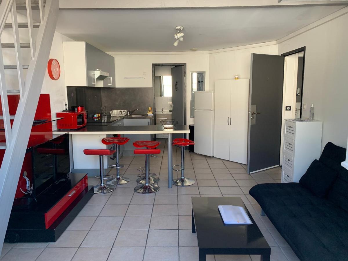 Appartement T3 Tout Confort En Duplex A 20Mn A Pied Du Centre-Ville Avec Tv Et Wifi La Rochelle  Zewnętrze zdjęcie